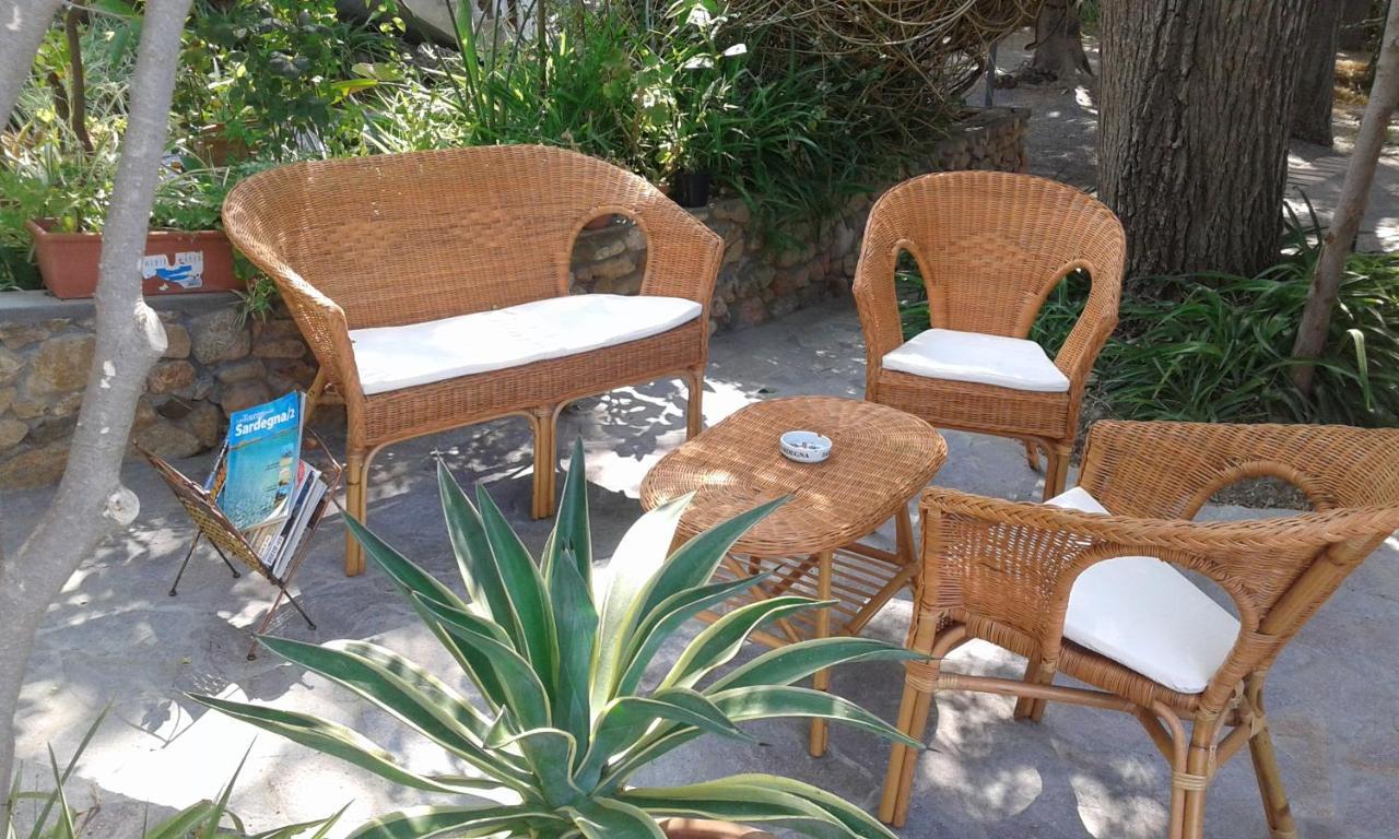 B&B Il Girasole Sant'Anna Arresi Exterior photo