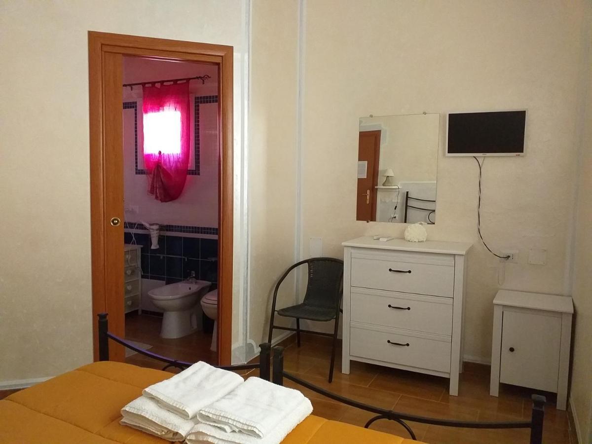 B&B Il Girasole Sant'Anna Arresi Exterior photo