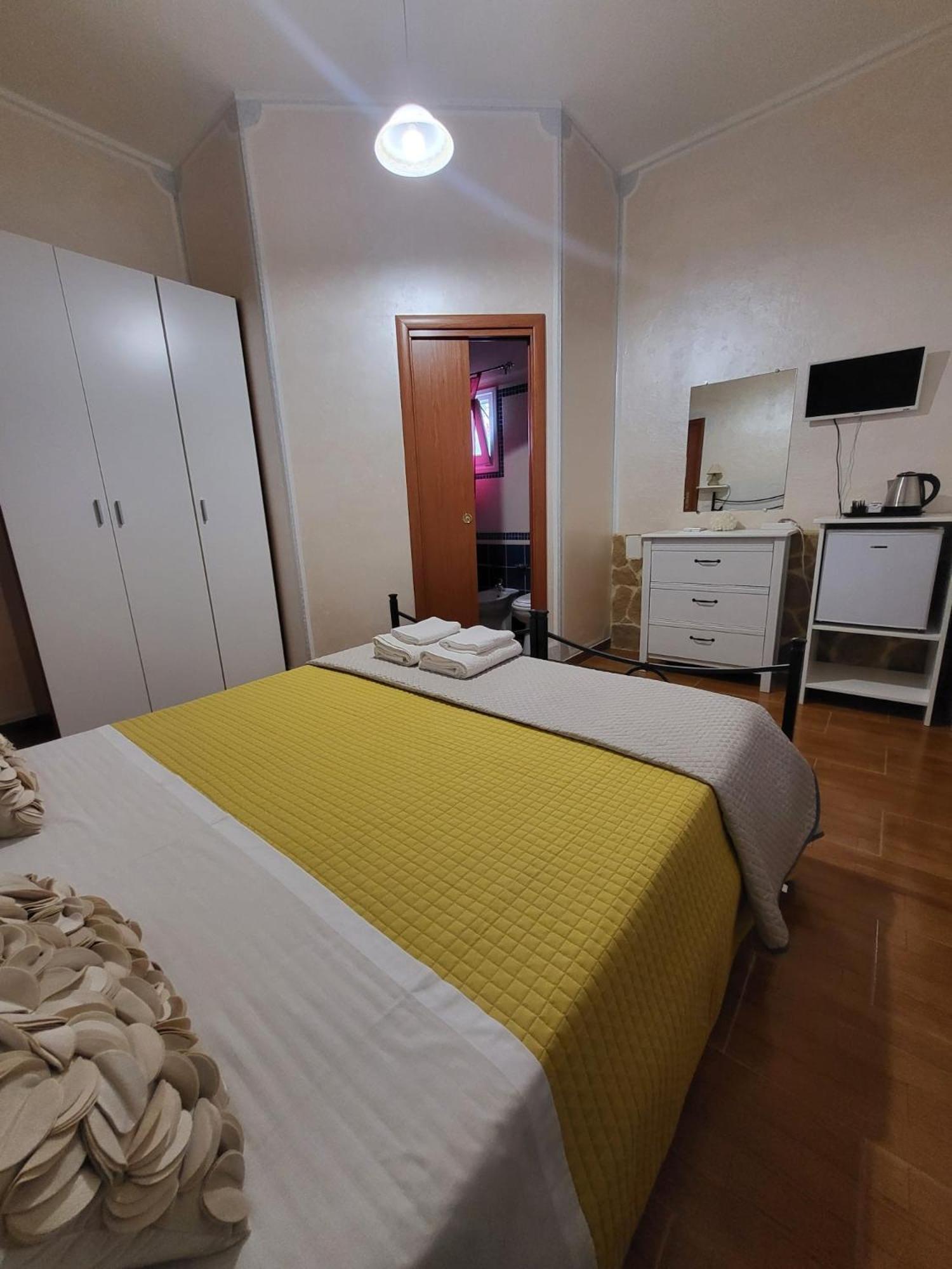B&B Il Girasole Sant'Anna Arresi Exterior photo