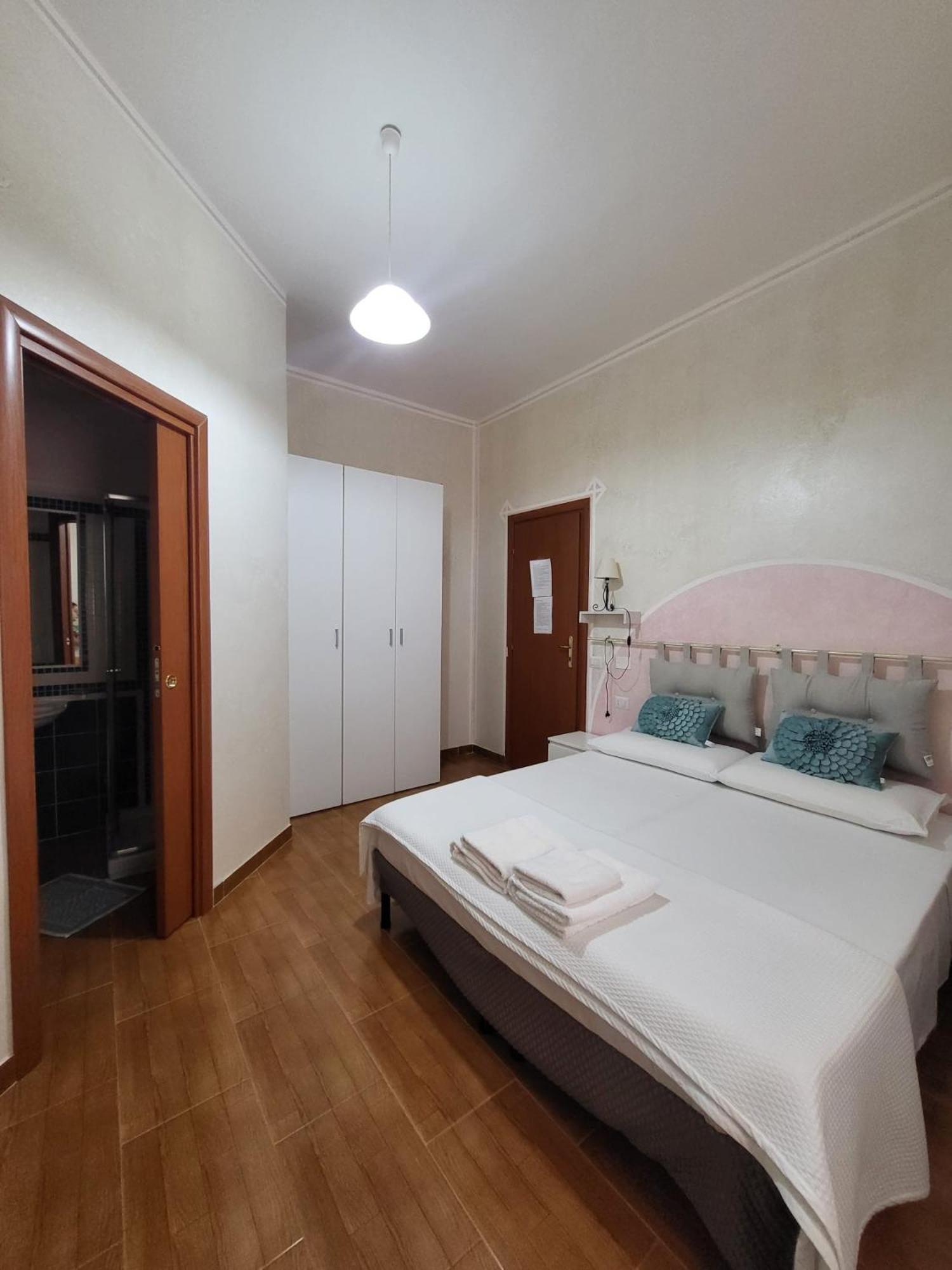 B&B Il Girasole Sant'Anna Arresi Exterior photo